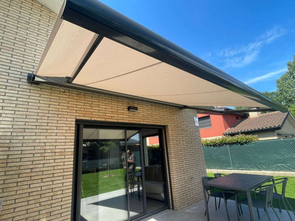 Toldo cofre lona marmol 1070