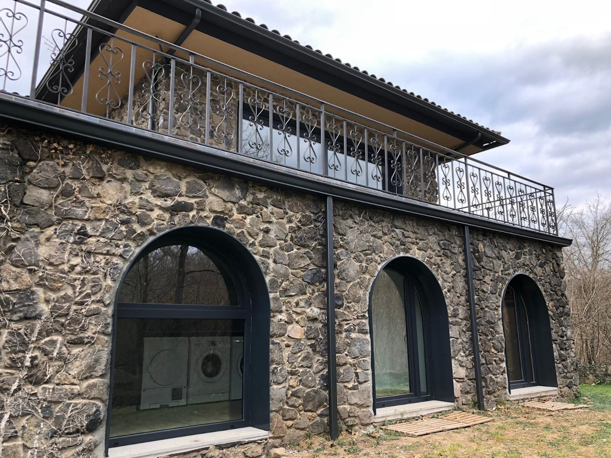 Balconeras en arco