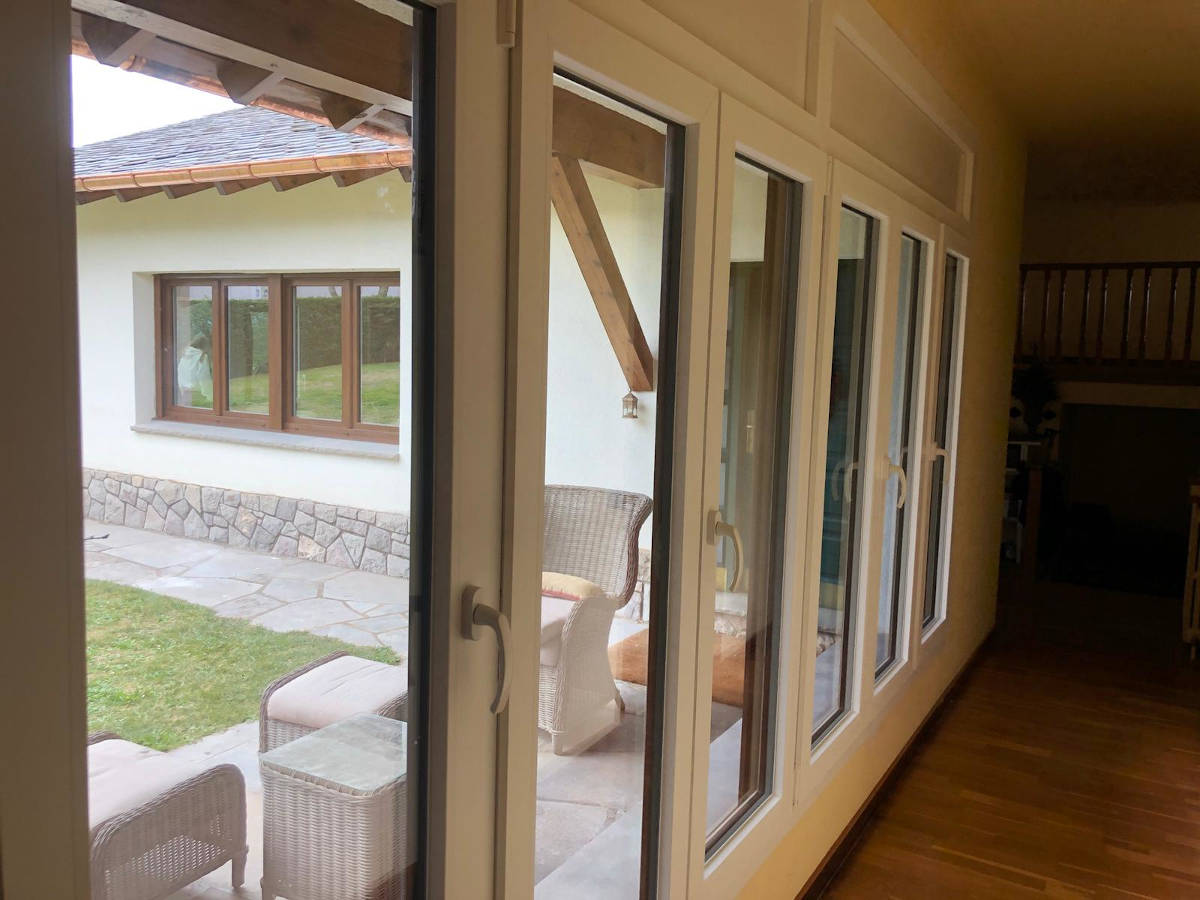 Finestres pvc bicolor blanc interior
