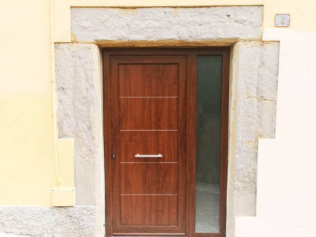 Puerta PVC imitación madera