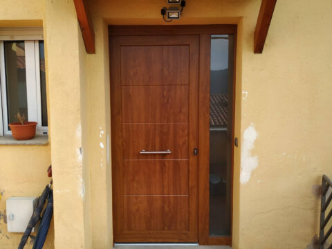 Puerta PVC imitación madera