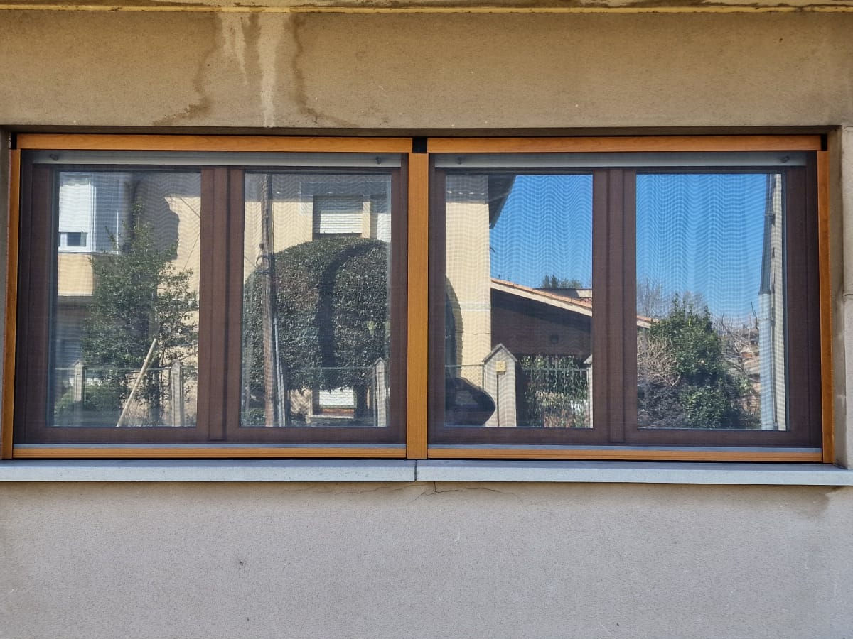 Ventana PVC bicolor