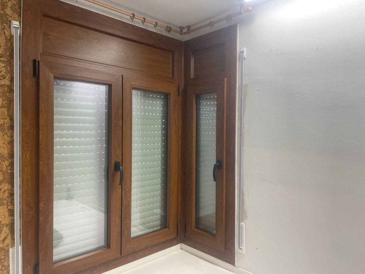 Ventana PVC imitación madera