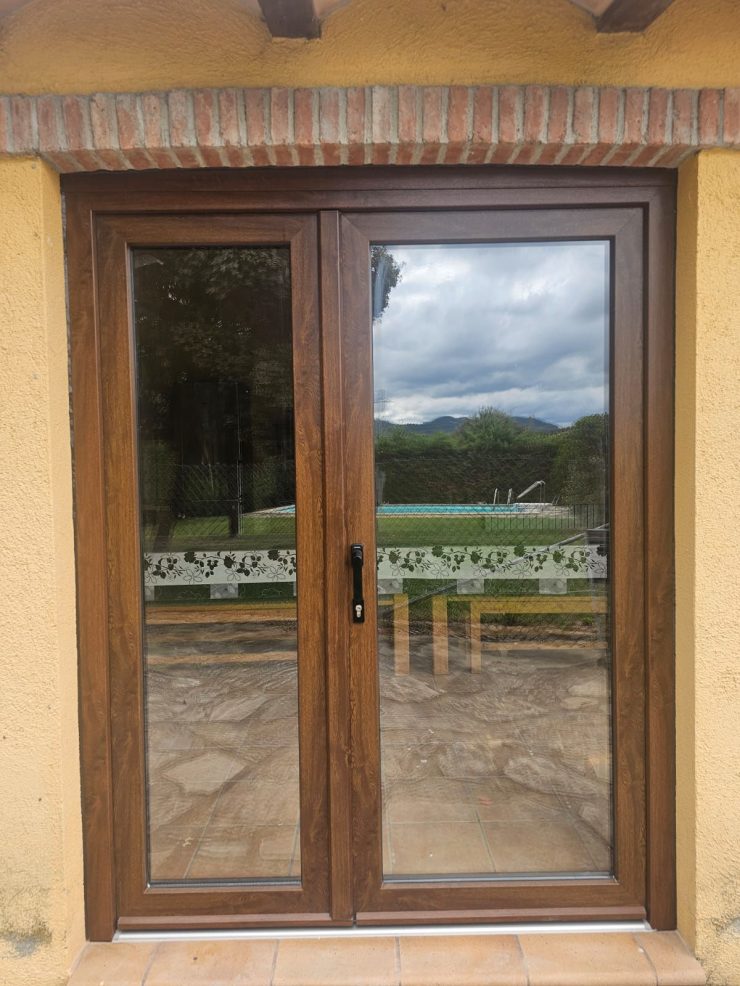 Balconera PVC imitación madera