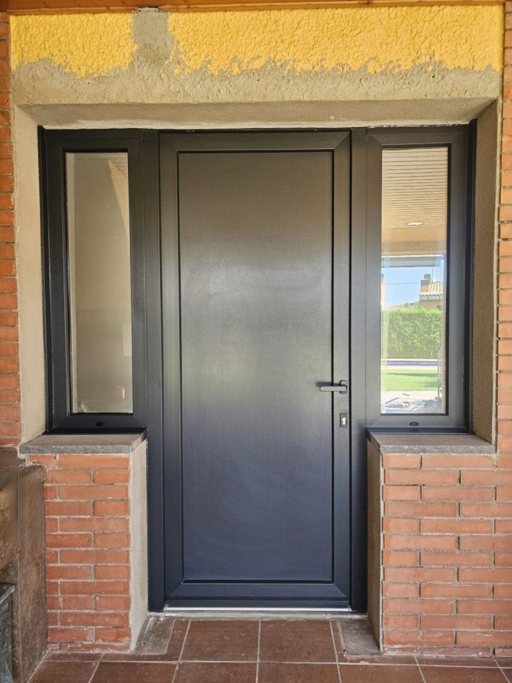 Puerta PVC gris antracita