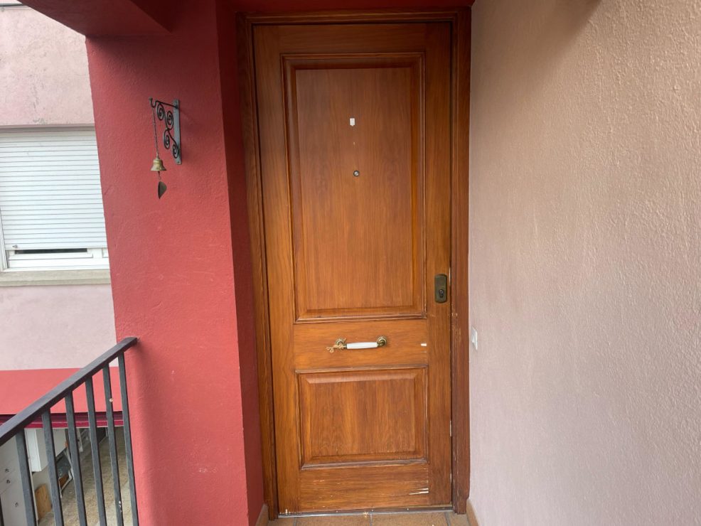 Puerta de madera